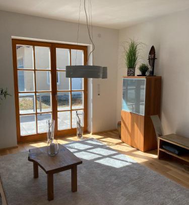 Holzheim a. Forst Apartment | Ferienwohnung Wein
