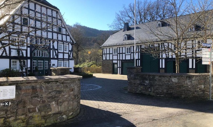 Saalhausen Apartment | Ferienwohnung Waldblick