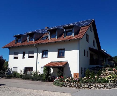 Sinzing Apartment | Ferienwohnung Weigert