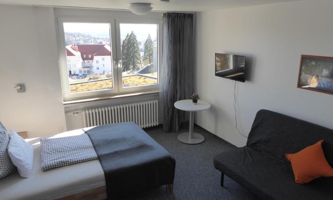 Tuebingen Apartment | Ferienwohnung Zollernblick