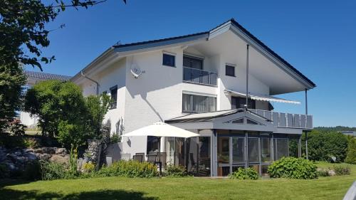 Argenbuhl Apartment | Ferienwohnungen Familie Hofer