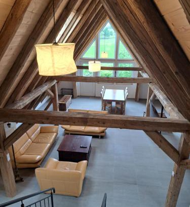 Huefingen Apartment | Ferienwohnungen Heuboden und Wohnstüble