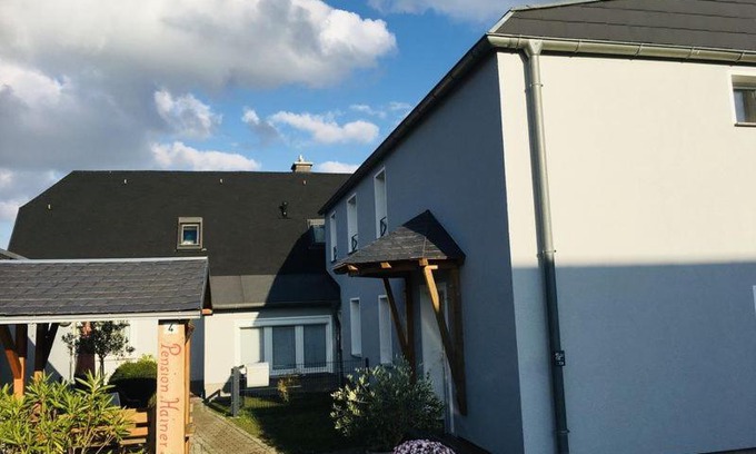 Kahnsdorf Apartment | Ferienwohnungen in Kahnsdorf - Hainer See - südlich von Leipzig - in ruhiger Lage