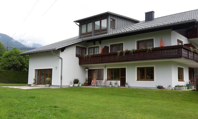 Hall bei Admont Apartment | Ferienwohnungen Matzner