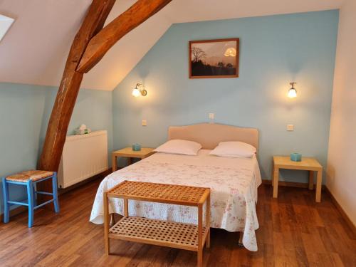 Cravant Bed & Breakfast | Ferme rénovée avec charme en Beauce, 4 chambres spacieuses, proche châteaux de la Loire - FR-1-590-459