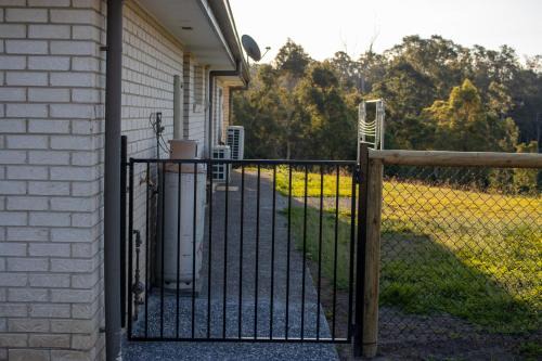 Karalee Apartment | Fernhouse - Sleeps up to 4 PPL