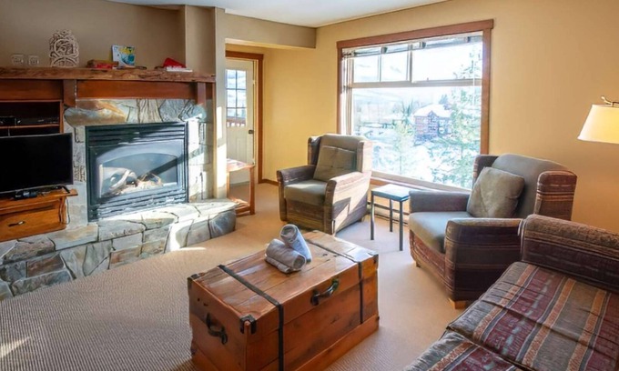 East Kootenay Condo | Fernie - Snow Creek Lodge #311