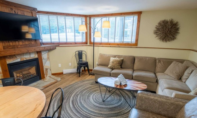 East Kootenay Condo | Fernie - Timberline Lodges Spruce #202