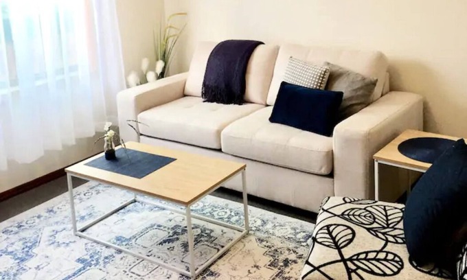 Norlane Apartment | ⭐FERNLY*BFast,WiFi,Nflx,AC*Walk2Pizza,Liquor,Deli,