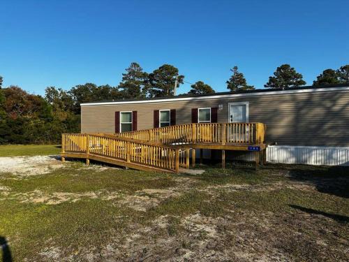 Cedar Island House | Ferry Retreat