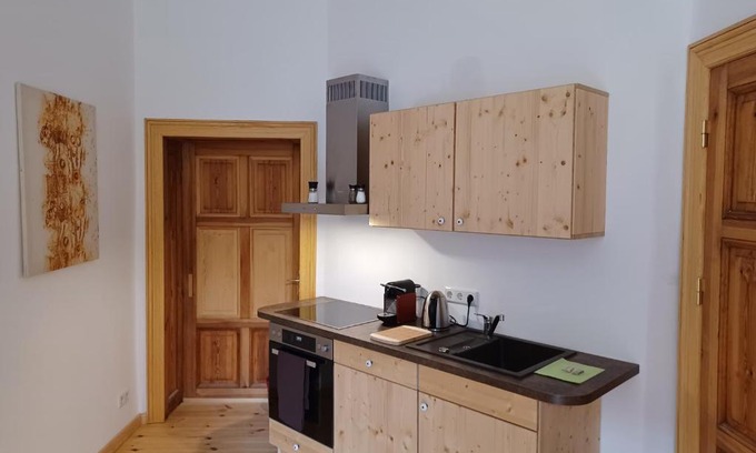 Kloster Lehnin Apartment | FeWo "Biene" im Kunstgut Krahne