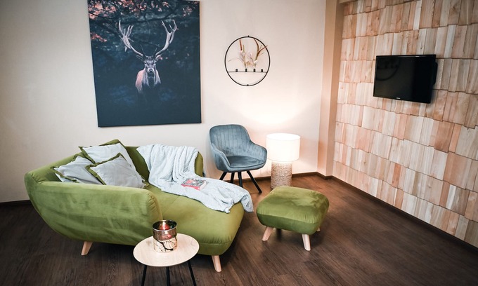 Bleiwasche Apartment | FeWo Herbst - Villa Waldrand - Right by the forest - Luxury bathroom and large garden -