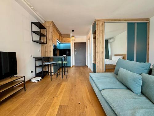 Sector 3 Apartment | FeWo No 305 Lebada Lake
