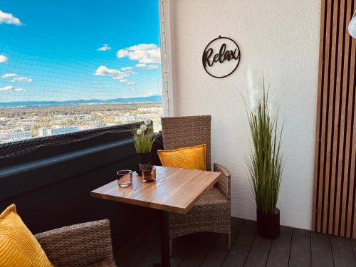 Langen Apartment | FeWo SKY21 * Langen EXKLUSIVES APPARTMENT Vollausstattung/zentrale Lage *NEU*