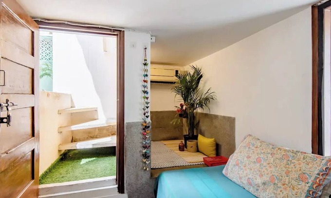 Green Park Apartment | Ficus - a cosy terrace room with open spacen