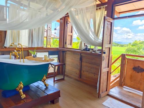 Rim Nuea House | Fieldlight & Pool Rice View Tub Maerim