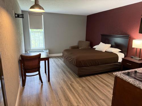 Fairmont Apartment | Fieldstone Apartments & Studios