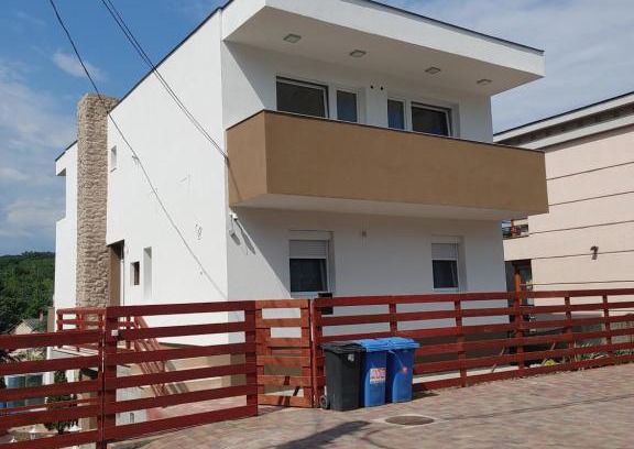 Miskolc-Tapolca House | Fiesta Apartman