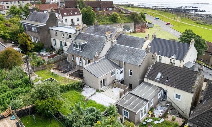 Buckhaven House | Fife coastal corner