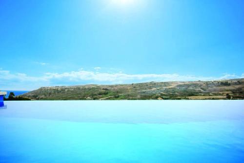 Xaghra Villa | FIFTY-FOUR Edge Pool House - GOZO
