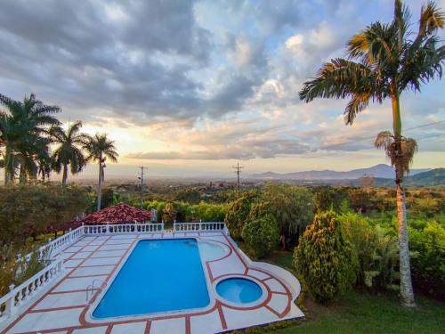 Alegrias House | Finca con hermosa vista, billar pool, piscina, atardeceres