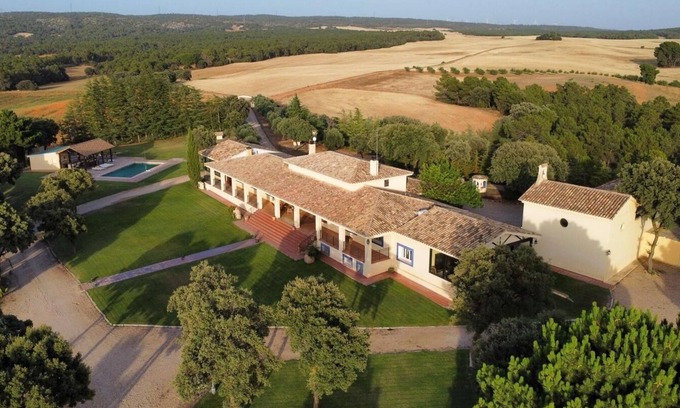 Hontecillas Villa | Finca la Goya: Tu Refugio Ideal Para Disfrutar de una Reunión Familiar o Amigos