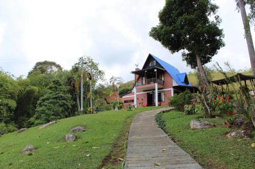 Yotoco Ski Chalet | Finca Lago Calima