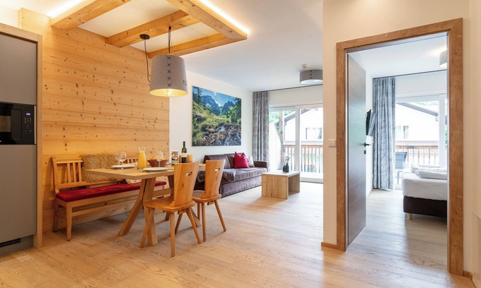 Haus im Ennstal Apartment | Fine apartment with a private sauna and balcony