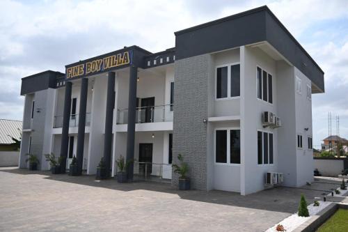 Accra Region Apartment | Fine Boy Villa, Luxe Two-Bedroom Apartments in Tema Community 25