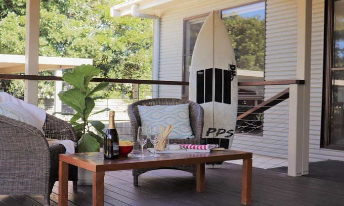 Fingal Bay House | Fingal Beach Shack – walk to beach