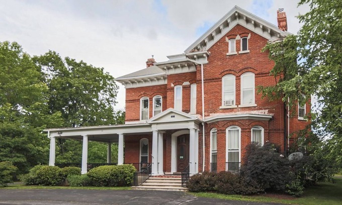 Geneva House | Finger Lakes Getaway