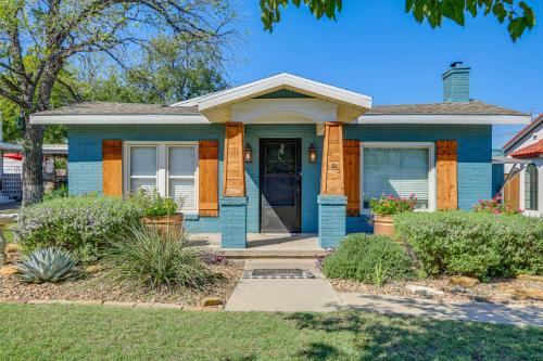 San Angelo House | Fire Pit and Small-Town Charm San Angelo Getaway!