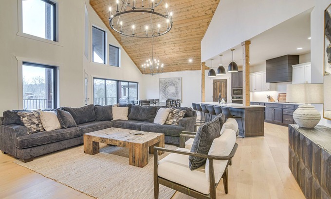 Indian Point House | Fireplace + Lake Access: Waterfront Branson Escape