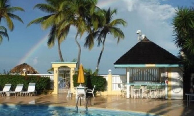 Estate Golden Rock Condo | First Floor. Central A/C. Steps to the beach. Inquire about our monthly rate.