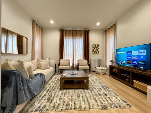 East Garfield Park Apartment | First Floor Condo In Chicago