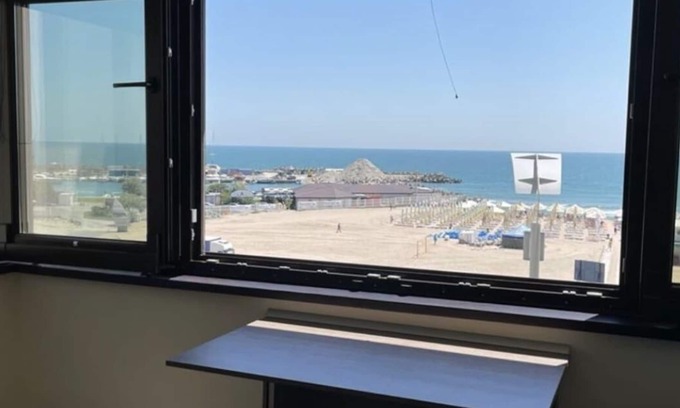 Eforie Nord Apartment | First line sea-view