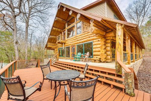 Murfreesboro House | Fish, Boat and Hike Pet-Friendly Cabin in Arkansas