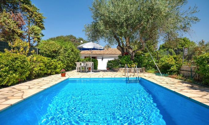 Kassiopi Cottage | Fishermans Cottage: Private pool, a/c, near beach