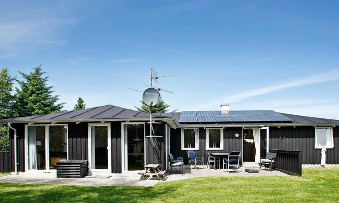 Torup Strand House | Five-Bedroom Holiday home in Fjerritslev