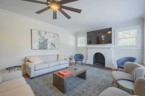 Athens House | Five Points Mill House w Firepit