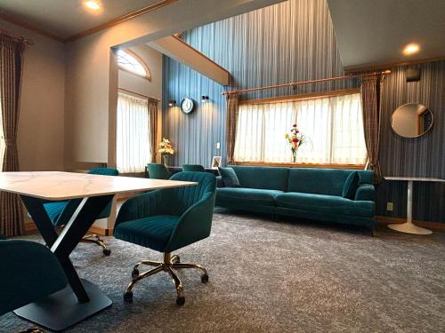 Katsushika Ski Chalet | Five room 120 SKY TREE SENSOJI FreeParking 1292sqft