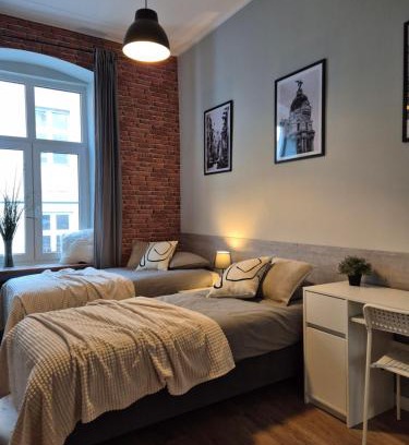Srodmiescie Apartment | Five Rooms Piotrkowska 28