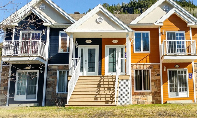 L'Anse-Saint-Jean Condo | Fjord du Saguenay, Mont Édouard condo Chez la Belle Rose