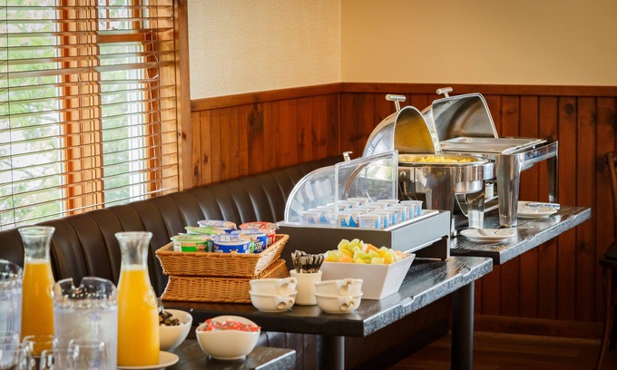 Boothbay Harbor Hotel | Flagship Inn and Suites