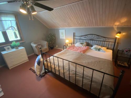 Ortrask House | Flaka hill 15