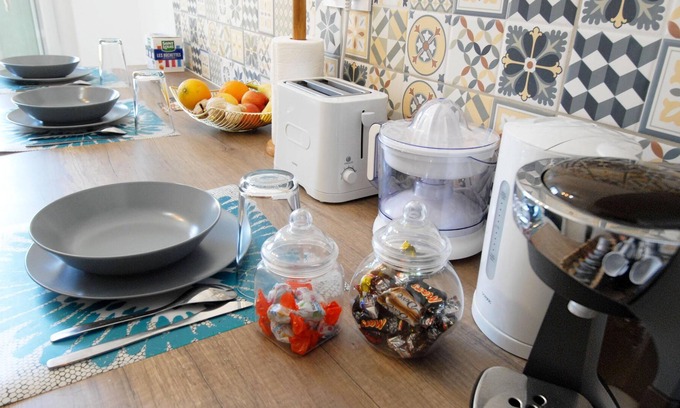 La Conception Apartment | Flat 3BDR for 6 + Terrace + BBQ + Cours Julien