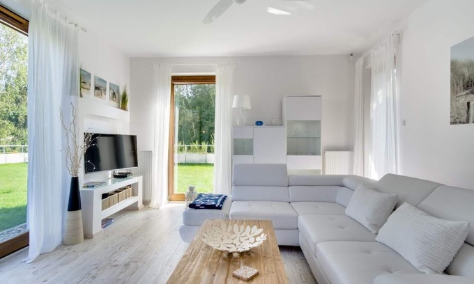 Brzezno Apartment | Flat in Brzeźno with large garden