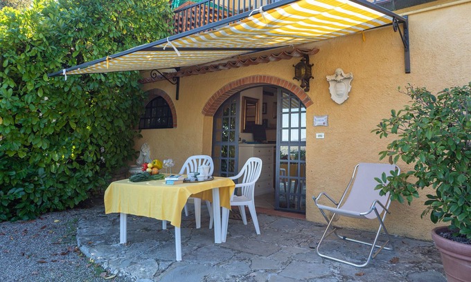 Barberino Tavarnelle Apartment | Flat in San Donato, Chianti, Tennis court,pool,barbecue,village walk distance,D5