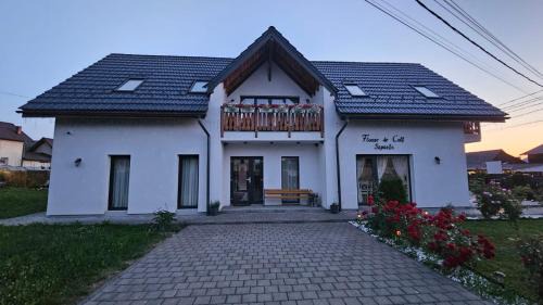 Sapinta House | Floare de Colt Sapanta