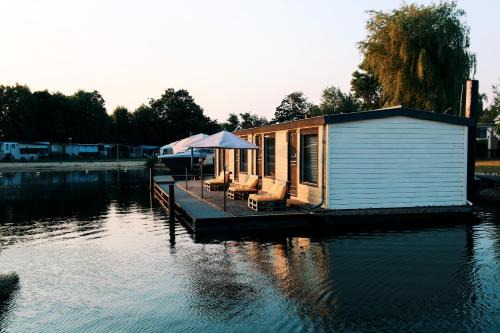 Municipality of West Maas en Waal Apartment | Floatel - de Schans Alphen
